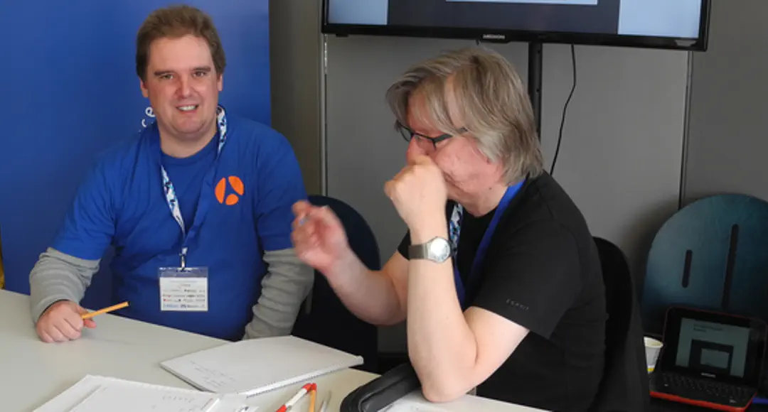 Michael Hierweck und Jan Ulrich Hasecke am Stand