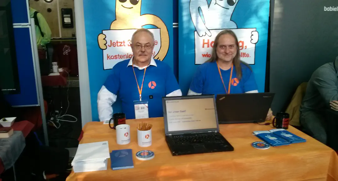 Der Infostand der Hostsharing eG auf der OpenRheinRuhr