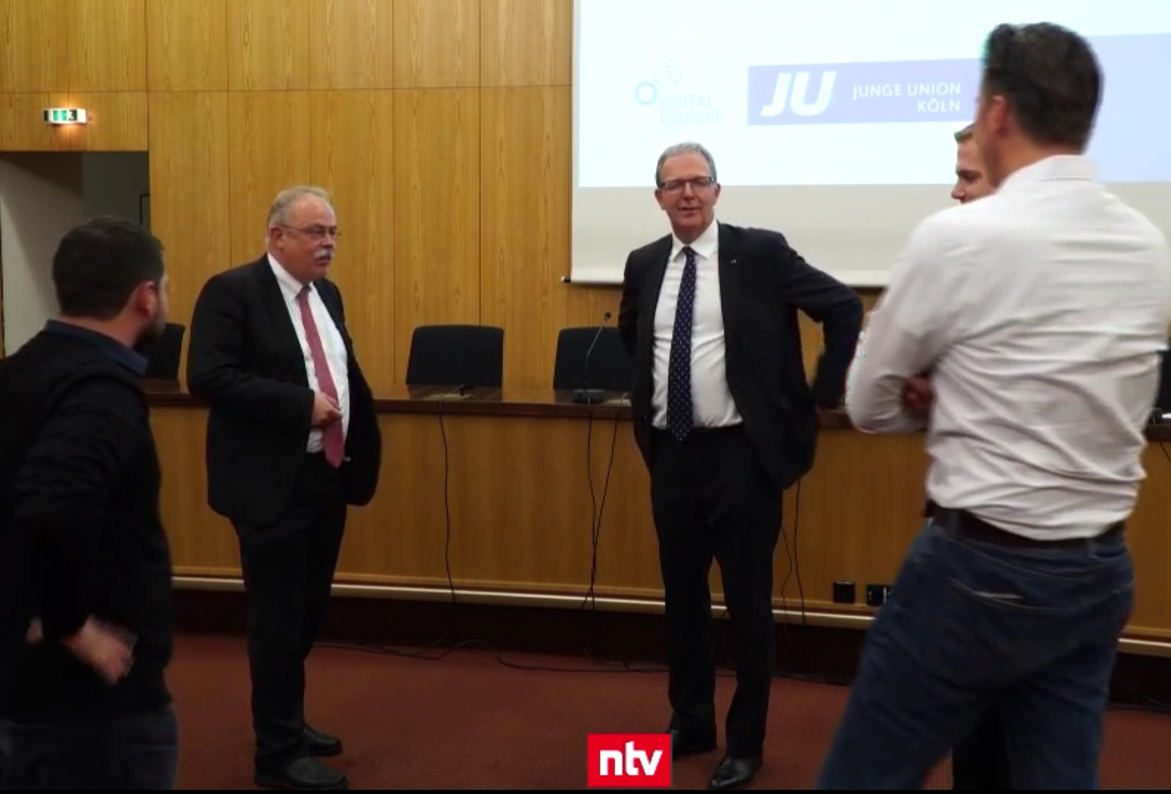 Diskussion zwischen Axel Voss, Professor Dr. Klemens Skibicki und Dr. Martin Weigele Axel Voss, Professor Dr. Klemens Skibicki und Dr. Martin Weigele